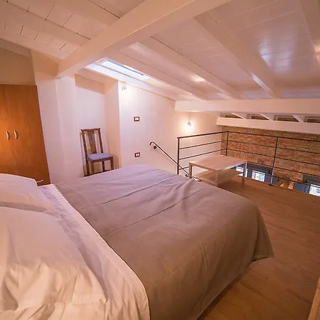 Capittal Guest house *